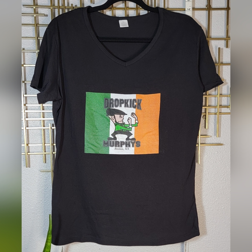 Dropkick Murphys Shirt V Neck size Large